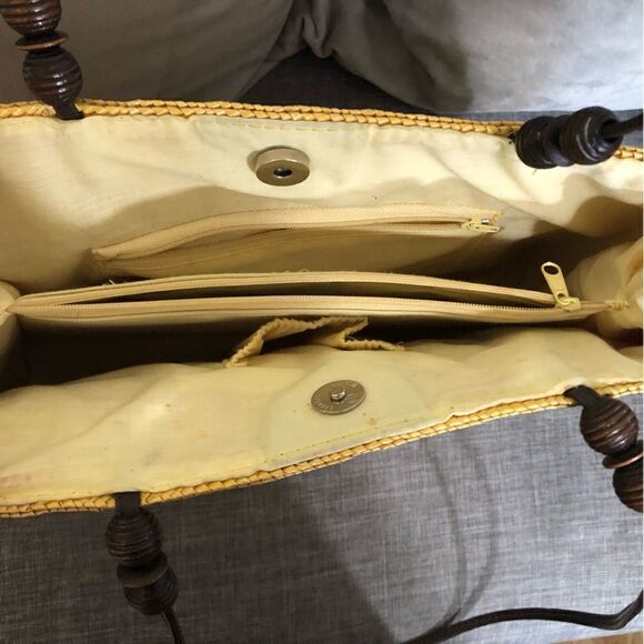Vintage Yellow Straw Woven Shoulder Bag Wooden Beads - Picture 7 of 8
